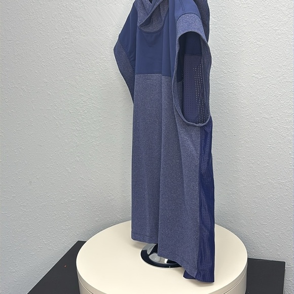 Lululemon Men’s Lg Stealth Hooded Sleeveless in
Heathered Hero Blue. Exclt Cdtn - Picture 9 of 15